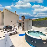 Olive Garden Apartamento Seget Vranjica