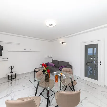Apartment Olive Garden Seget Vranjica