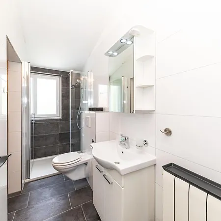 Olive Garden Apartment *