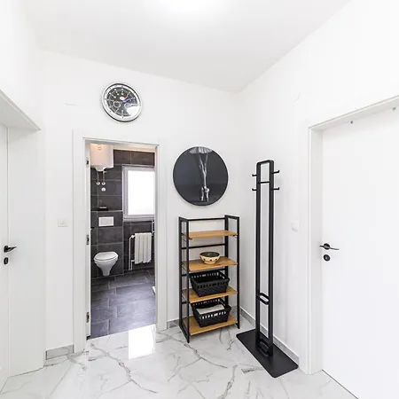 Olive Garden Apartment Seget Vranjica